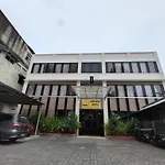 Reddoorz @ Fortune Hotel Jalan Walanda Maramis Manado