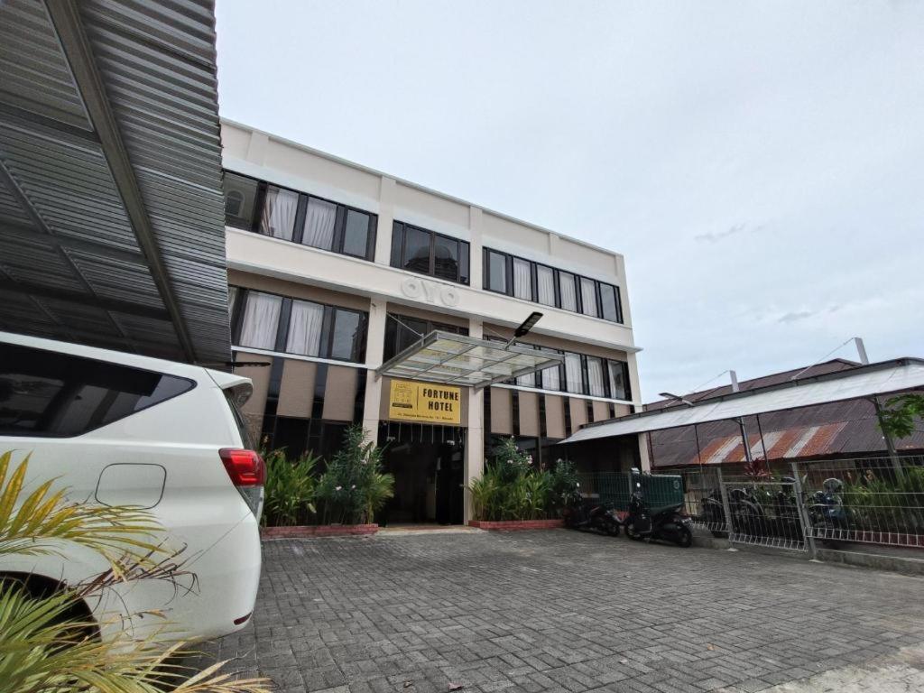 Hotel Reddoorz @ Fortune Jalan Walanda Maramis